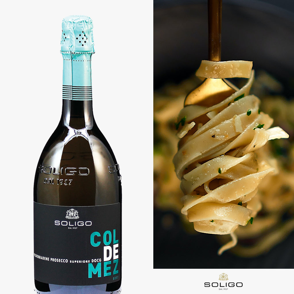 CANTINA COLLI DEL SOLIGO Prosecco Valdobbiadene DOCG Col De Mez Brut Prosecco, mittlerweile eher als Marke und nicht als Anbaugebiet bekannt. Doch kommt man in den Genuss einer guten Flasche Prosecco aus dem Valdobbiadene, lernt man die Leichtigkeit und u
